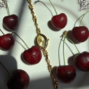 American-vintage Women's Gold Watch